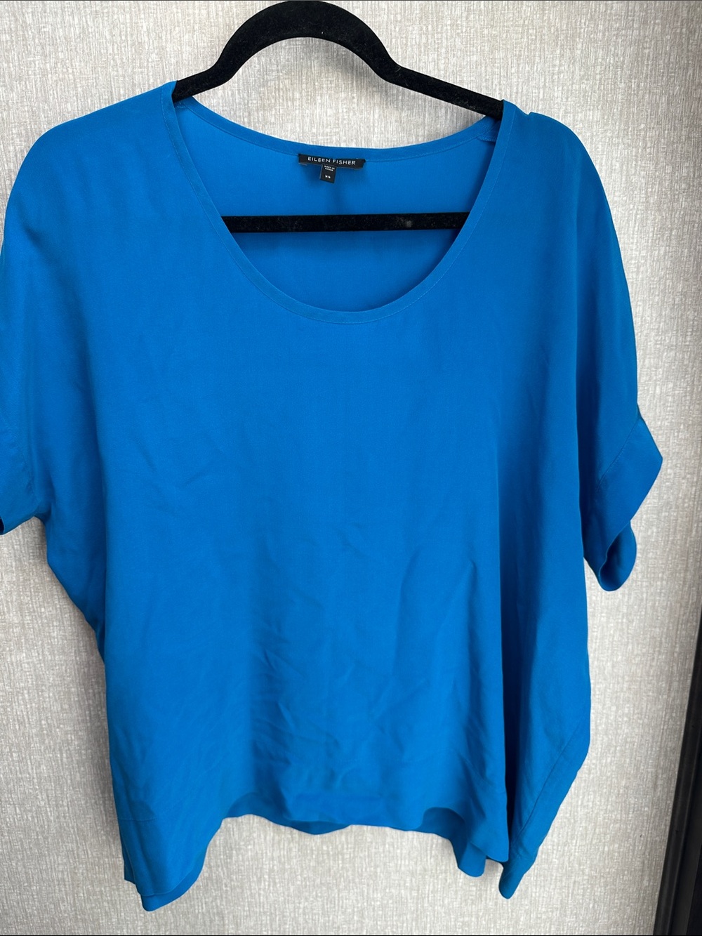 Eileen Fisher Vibrant Blue Short Sleeve Scoop Neck Top 100% silk